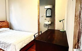 FRONTERA 49 Roma Norte Hostal
